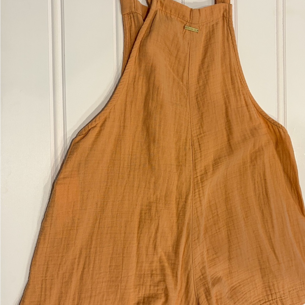 Billabong Women’s orange Shorts Romper - Picture 4 of 5